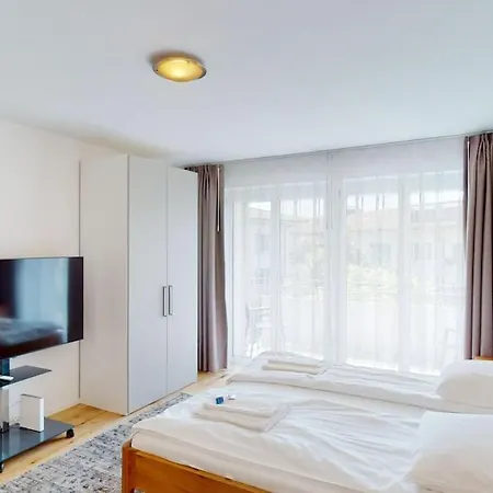 Big With Balcony - Sun 14 아파트 *