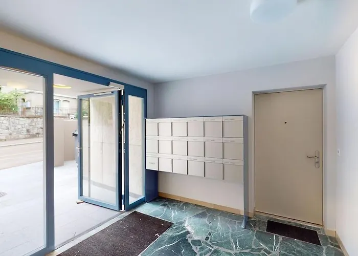 Big With Balcony - Sun 14 * 취리히