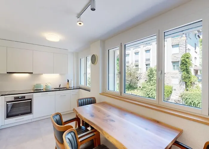 דירה Big With Balcony - Sun 14 *